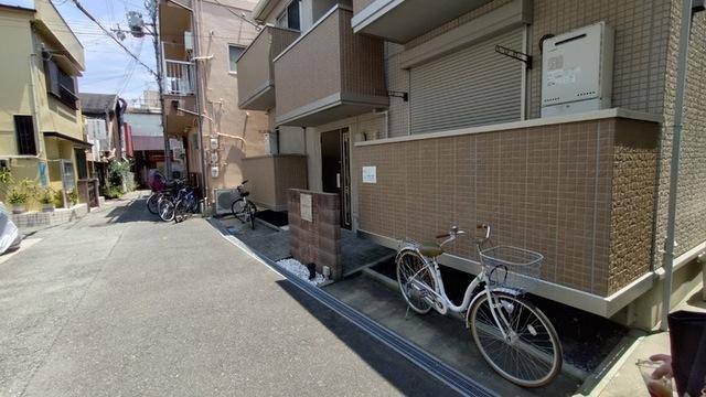 フォートレスⅢ（102） エントランス
