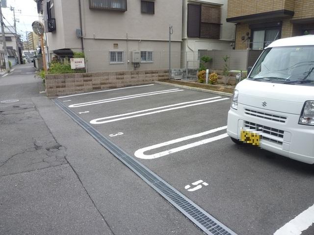 アデレード（105） 駐車場