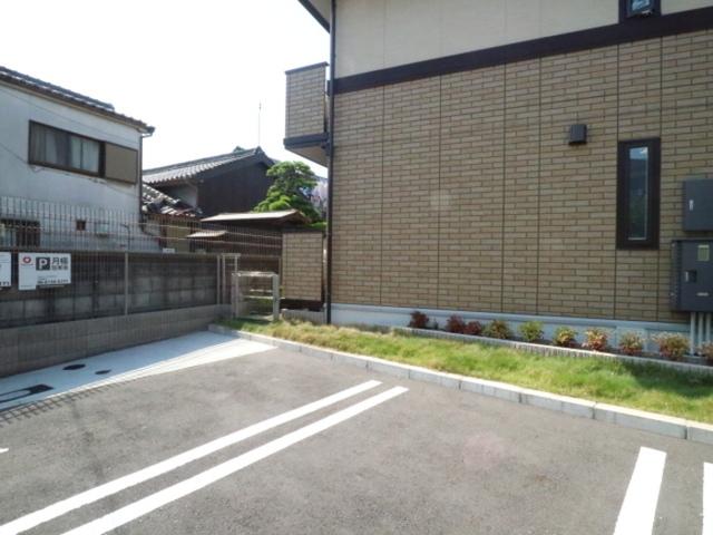 パークハイム巽南（205） 駐車場