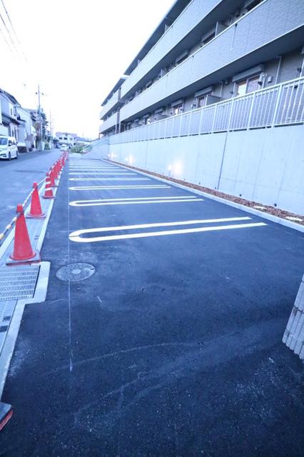 カーサ高善　A棟（A205） 駐車場