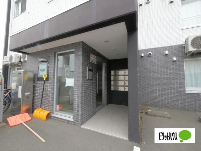 エクセル豊平（302） エントランス