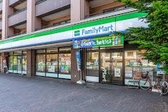 ファミリーマート札幌菊水1条店：223m