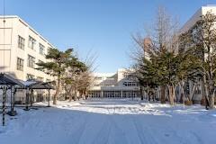 北海道札幌月寒高校：1486m