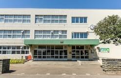 札幌市立北都小学校：593m