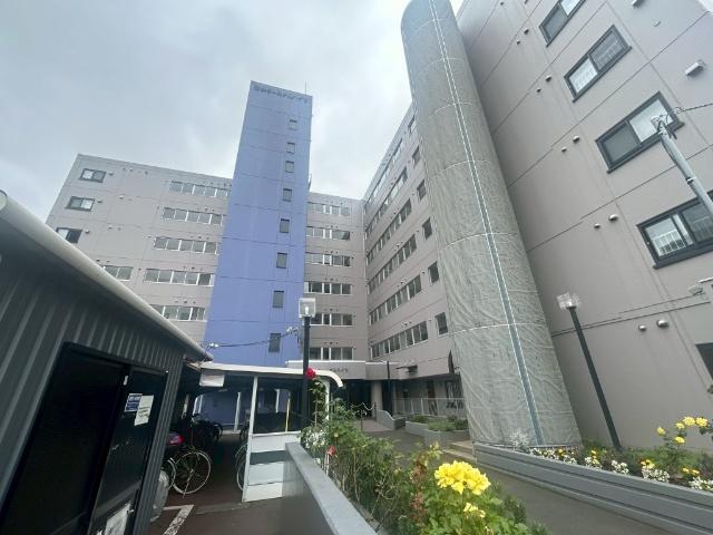 菊水ターミナルハイツ 前面道路含む現地写真