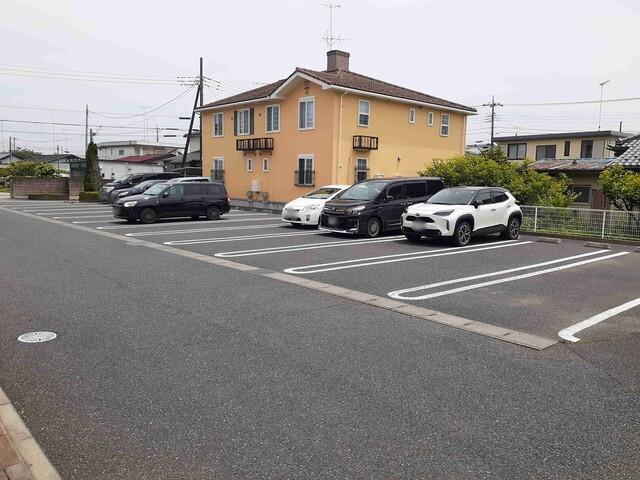 グラン・ソレイユＣ（101） 駐車場
