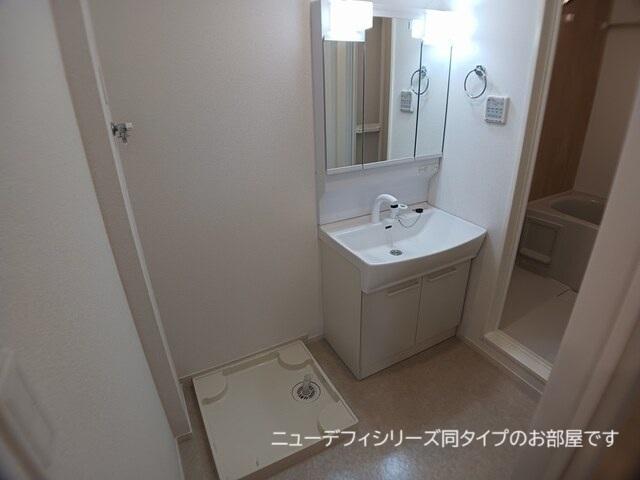 リーヴァ　ノヴァ（102） 洗面