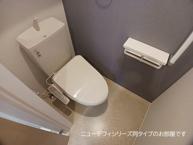 リーヴァ　ノヴァ（102） トイレ