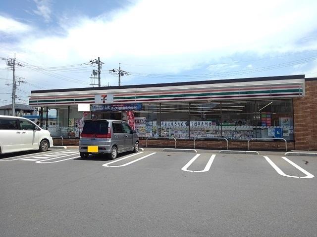 セブンイレブン筑西川島店：450m