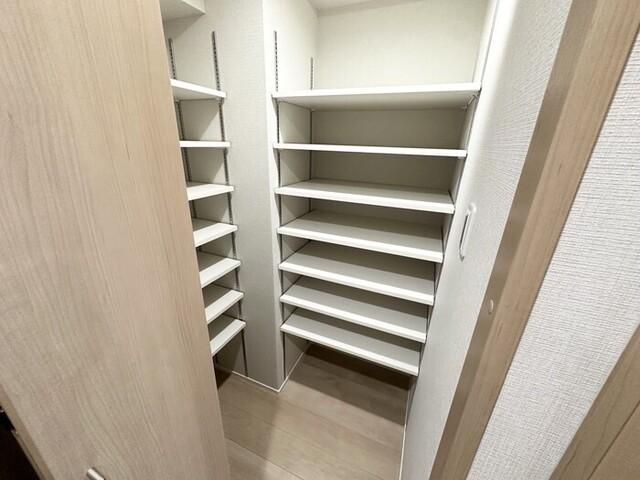 ロイジェント安謝新都心（301） 部屋画像