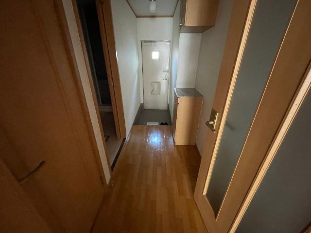 フラットロフォーテン（103） 玄関