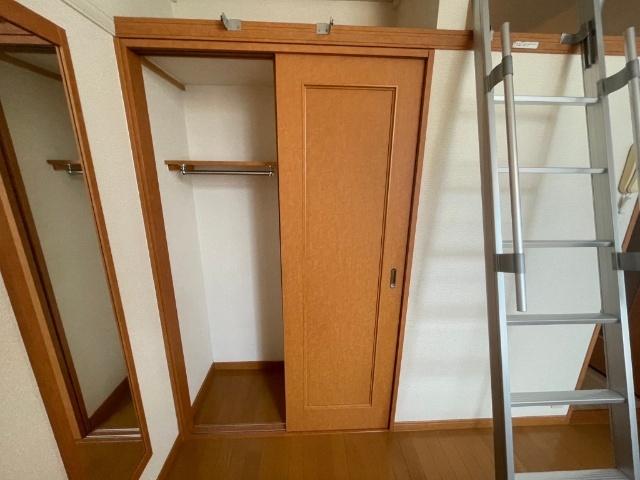 函館市湯川町アパート 収納