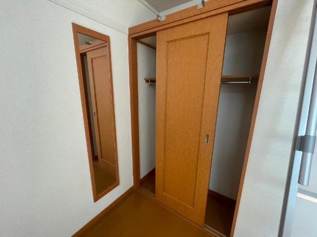 函館市湯川町アパート 収納