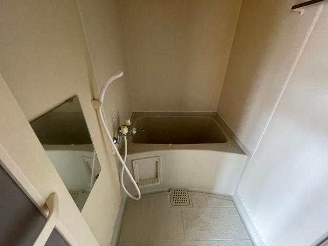 函館市港町アパート バス／シャワー