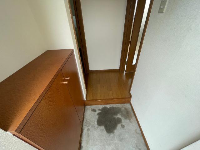 函館市中道アパート 玄関