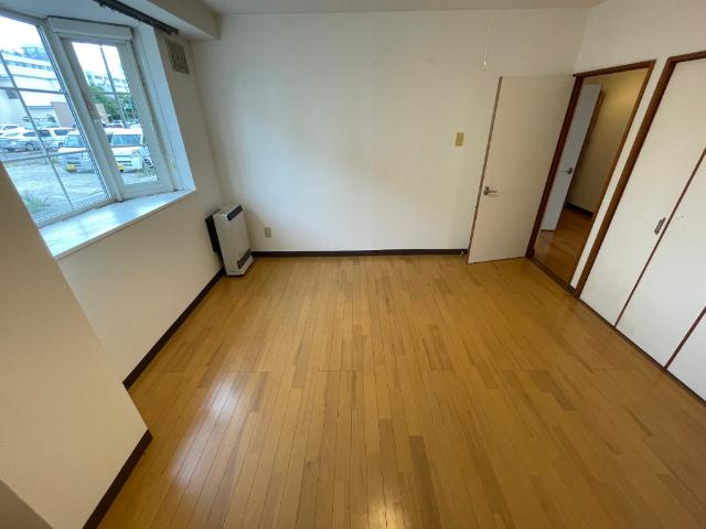 函館市五稜郭町アパート 部屋画像