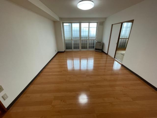 函館市五稜郭町アパート リビング