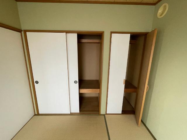 函館市日吉町アパート 収納