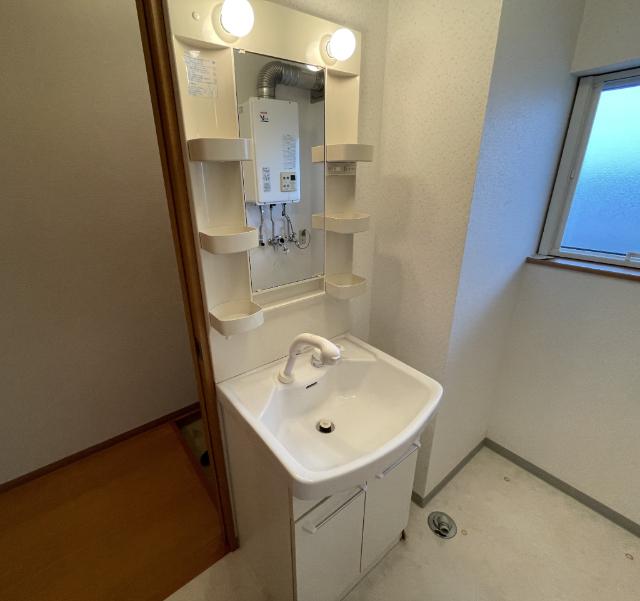 函館市桔梗アパート 洗面