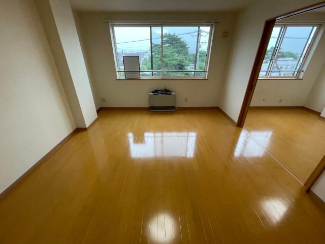 函館市桔梗アパート リビング