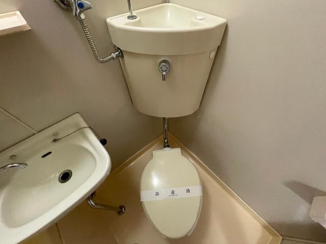 函館市亀田町アパート トイレ
