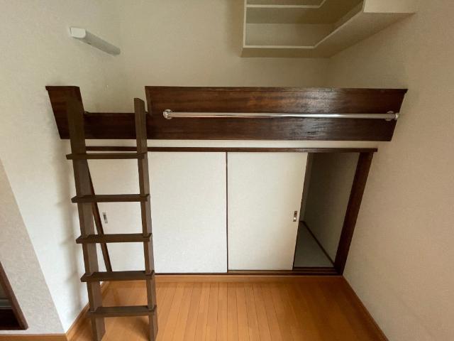 函館市亀田町アパート 収納