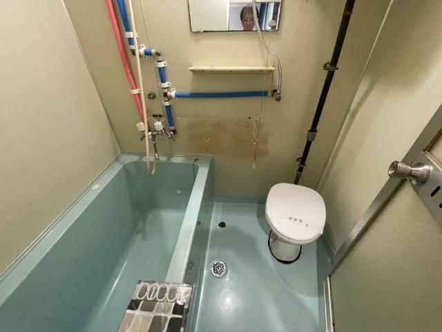 函館市富岡町アパート バス／シャワー
