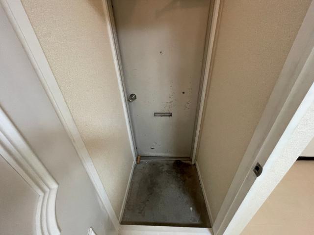 函館市富岡町アパート 玄関