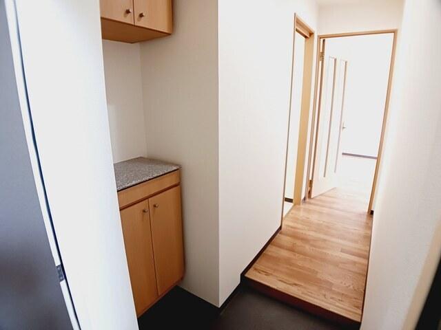 ジェルメ大手町２号棟（302） 玄関