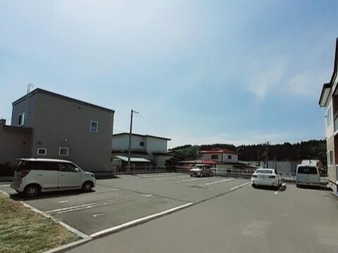 コリーヌ．ビラ（102） 駐車場