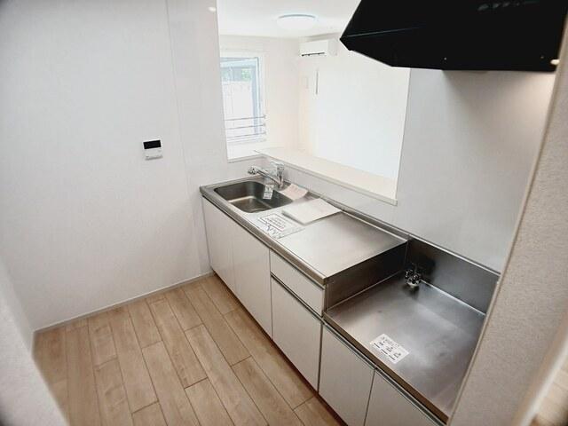 グラストレーズ深堀通（101） キッチン