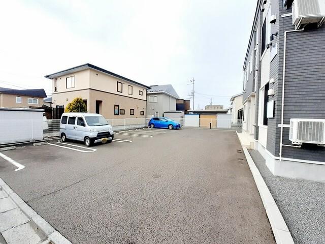 ラ・クラルテ　Ⅰ（102） 駐車場