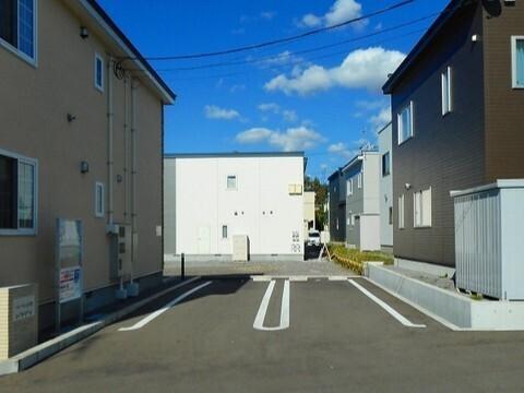 ベル・カルム桔梗（101） 駐車場