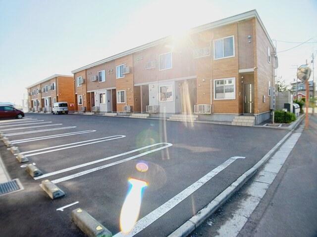 スパライ銀世Ⅵ（205） 駐車場