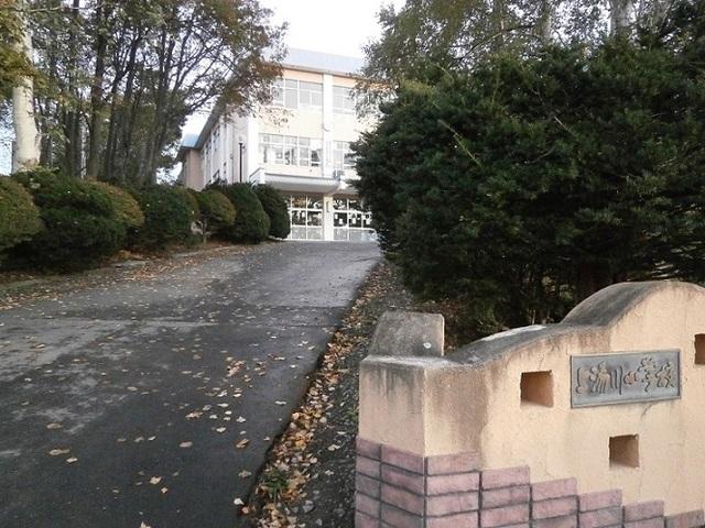 函館市立上湯川小学校：450m