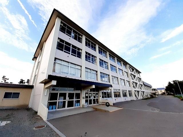 函館市立東山小学校：50m