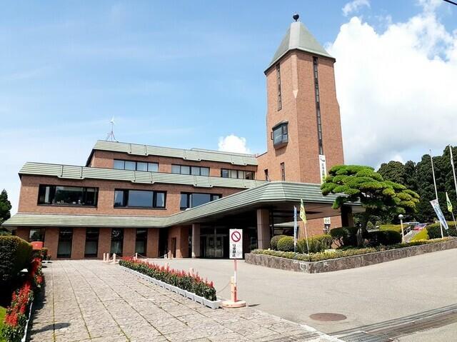 七飯町役場：1300m