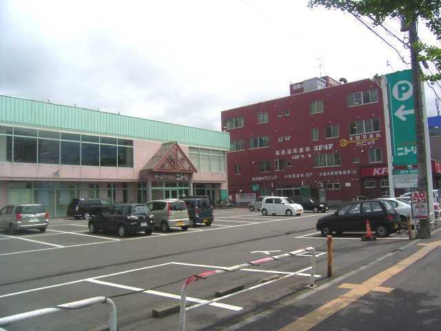 ホームファッションニトリ函館店：1265m