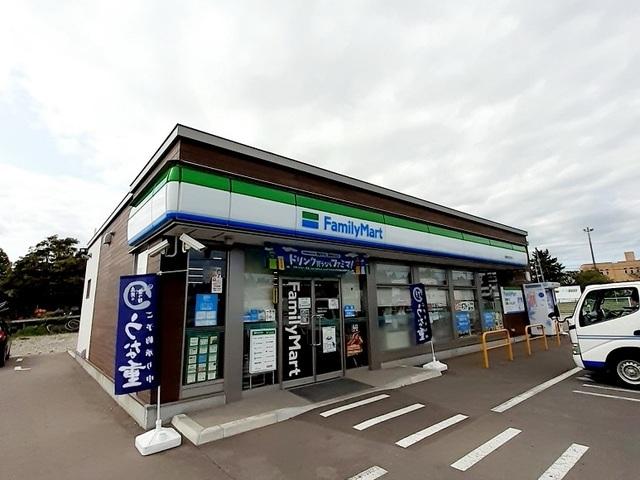 ファミリーマート 函館高丘町店：1200m