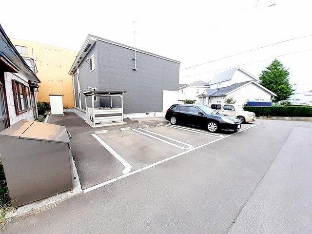 カーサ　プラシード（203） 駐車場