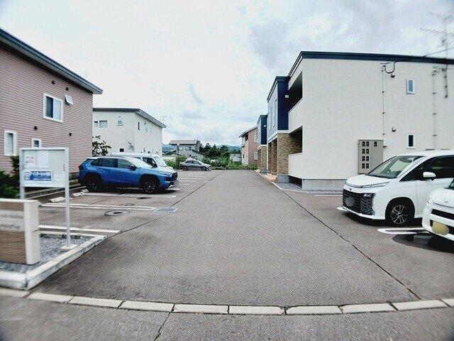 サニーベルレジデンス（102） 駐車場