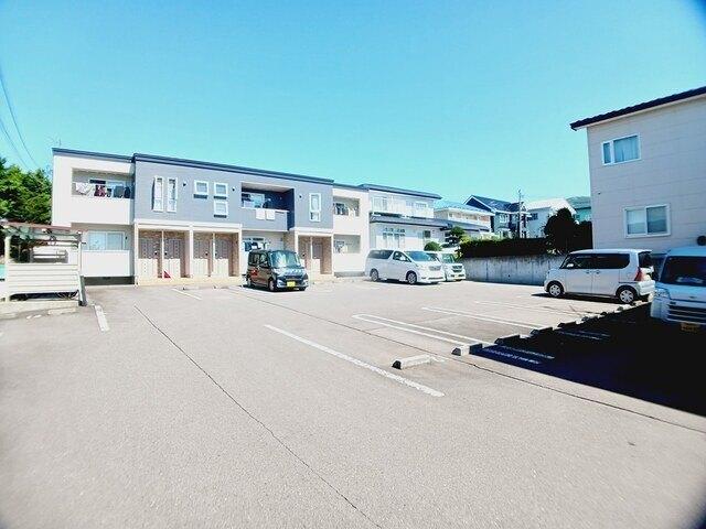 ブリーズ　ガーデン　２号館（101） 駐車場