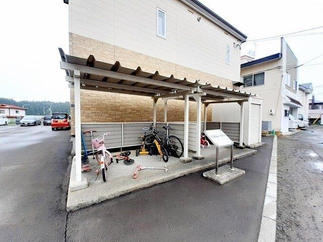 コリーヌ．ビラ（102） 共有部分