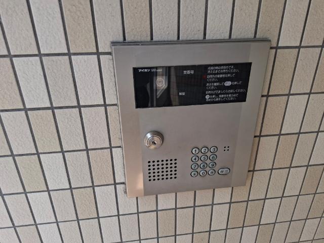 プランドール千歳（202） エントランス