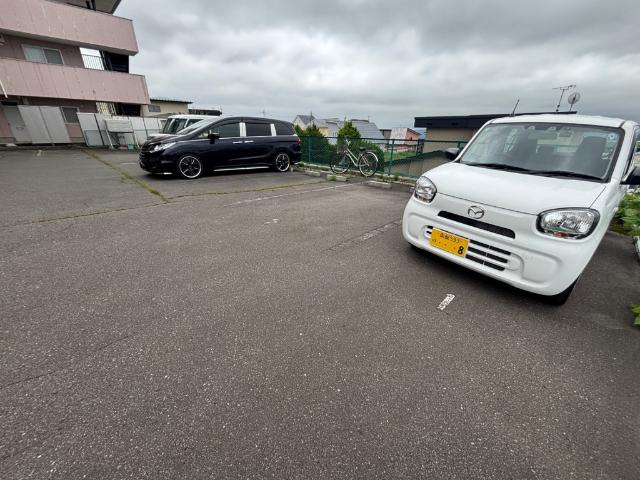 ピュアライフ・空（401） 駐車場