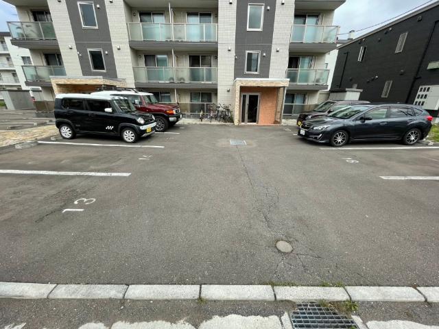 Bell Journee（ベルシャルネ）（401） 駐車場