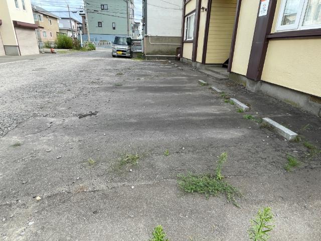 ファースティング美原（203） 駐車場