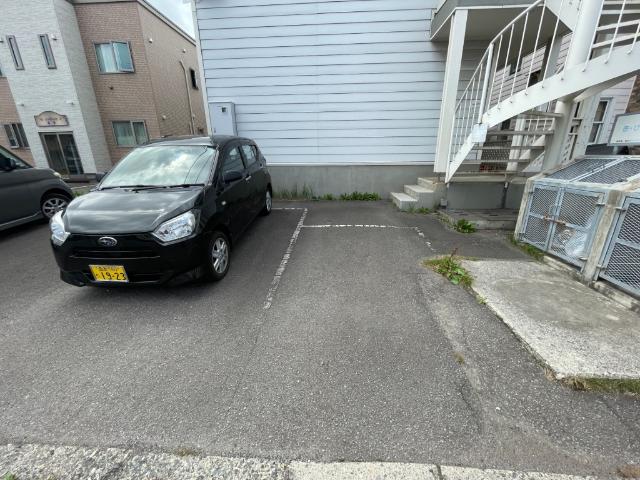 美原マンション（206） 駐車場
