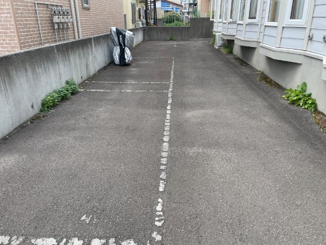美原マンション（206） 駐車場