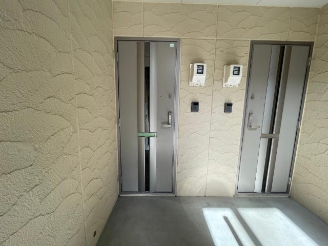 函館市花園町アパート エントランス